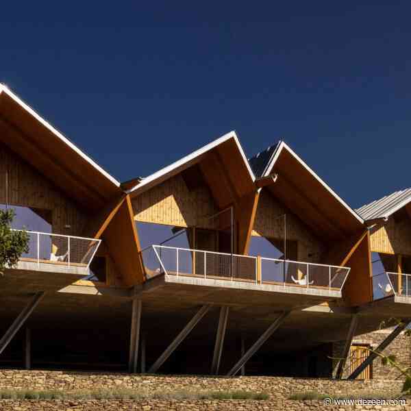 Carlos Castanheira adds angular apartments to Quinta da Faísca vineyard
