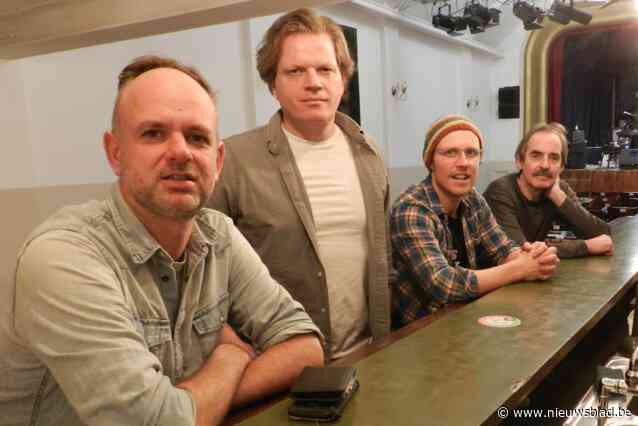 Coverband ’t Verzet groeit van gelegenheidsgroep uit tot vaste waarde : “Het publiek voelt de vriendschap in de groep”
