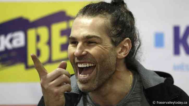 Jaromír Jágr scores his record 1,099th goal at almost 51