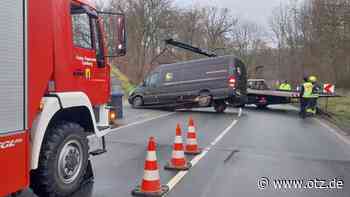 Bundesstraße 88 nach Unfall bei Camburg gesperrt