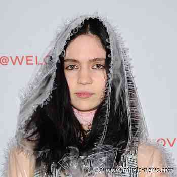 Grimes supports Charli XCX over Grammys snub