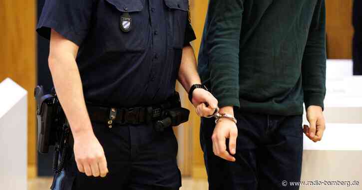 Dreifachmordprozess: Staatsanwaltschaft will hohe Strafen