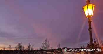 "Liebe in der Stadt": Kitzingen lädt zu humorvoller Führung am Valentinstag ein