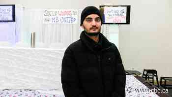 Newcomers say Manitoba's nominee program penalizes them for studying, working elsewhere