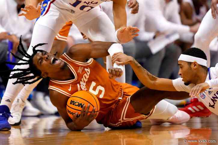 No. 9 Kansas too much on its home floor, downs No. 5 Texas 88-80