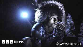 Bristol refugees share stories through theatre project