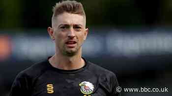 Daniel Sams: Essex re-sign Australia all-rounder for T20 Blast