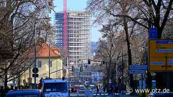 Jenas Großbaustelle im Schatten des Hochhauses