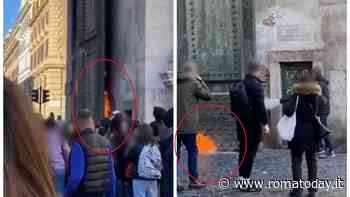 Incendio a piazza del Popolo: porta Flaminia in fiamme