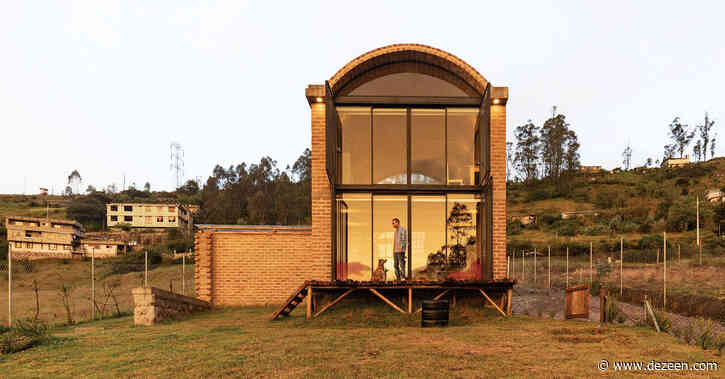 ERDC arquitectos creates a "bread oven" house with vaulted brick in Quito
