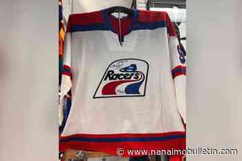 Autographed Gretzky jersey grabbed from Kelowna sports shop