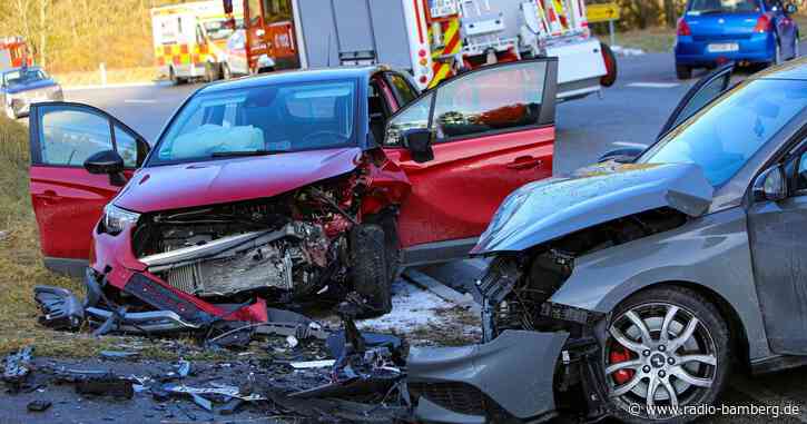 Autounfall mit zwei Familien – mehrere Schwerverletzte