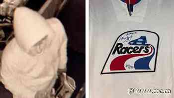 Autographed Wayne Gretzky jersey valued at $10K stolen from Kelowna, B.C., store