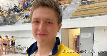 Boys swimming: Glenbrook South honors seniors, New Trier prepares for state series