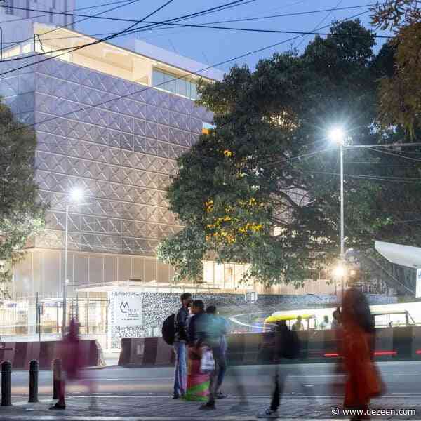 Mathew & Ghosh Architects encloses Bangalore art museum in stainless steel "water tank"