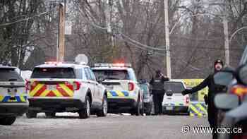 City bus hits daycare in Laval, Que., at least five injured