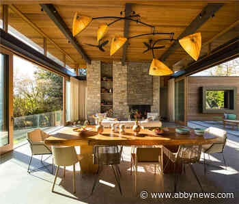 Colour, curves and cocooning