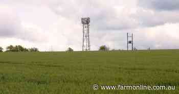 Telcos should 'agist' phone towers in the regions, farmers say