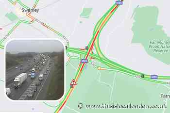 M25 Swanley three-vehicle crash: Dartford Crossing traffic