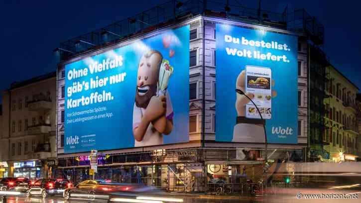 "Ohne Vielfalt gäb´s hier nur Kartoffeln": Wolt zeigt in Berlin-Neukölln Flagge für eine bunte Gesellschaft - und wird angefeindet
