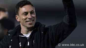 Scott Brown: Fleetwood boss praises 'exceptional' performance in Sheffield Wednesday win