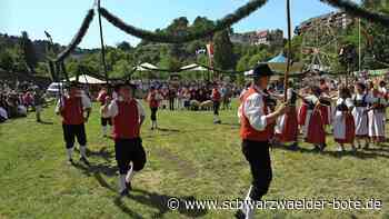 Tradition in Wildberg: Trachtengruppe sucht nach einem Livemusiker