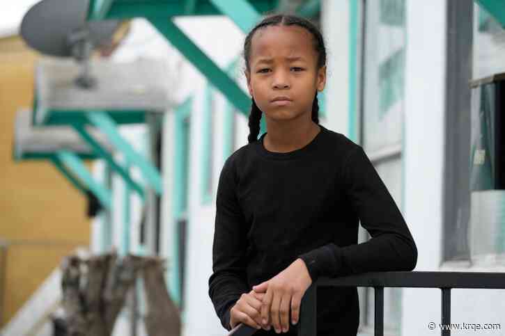 Hundreds of thousands of kids didn’t go back to school after worst of COVID, analysis finds