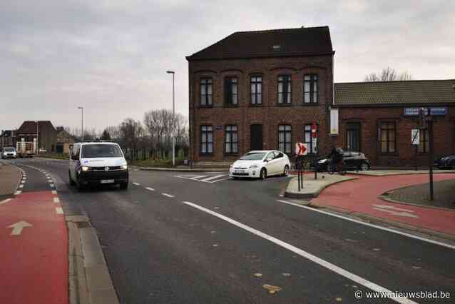 Ontwerpers nemen bewoners mee op wandel voor heraanleg Langestraat en Tweekerkenstraat: “Zij zijn onze ervaringsdeskundigen, hun tips kunnen ontwerp alleen maar ten goede komen”