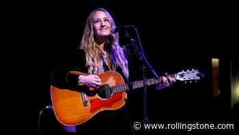 Margo Price and Sharon Van Etten Amp Up ‘Radio’ on ‘Late Late Show’