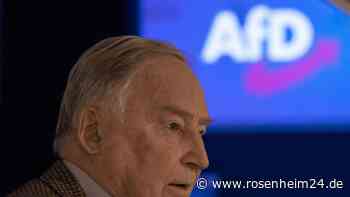 AfD setzt auf Friedenstauben - Kritik im Bundestag