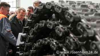 Medwedew kündigt Bau und Modernisierung Tausender Panzer an