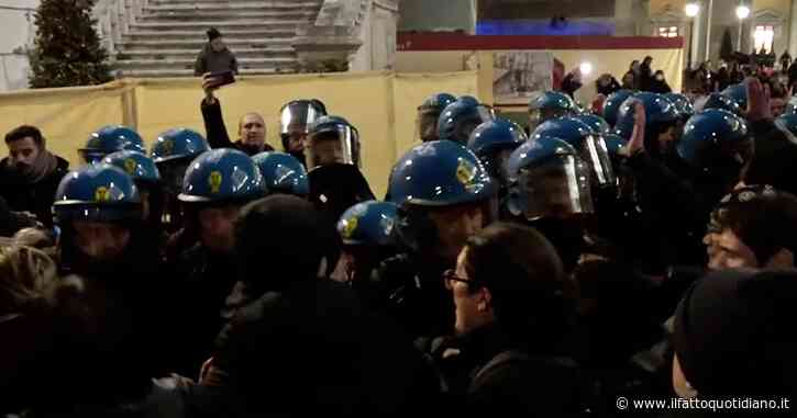 Roma, tensione e scontri tra polizia e manifestanti per il diritto alla casa