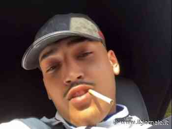 "Donna svestita e pusher in casa". Il trapper Simba La Rue torna in carcere