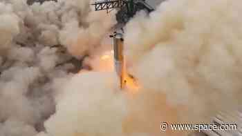 SpaceX's huge Starship booster conducts historic 31-engine burn (video)