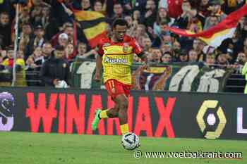 Rode Duivel Loïs Openda ziet na vervanging hoe Lens zich via strafschoppen plaatst voor kwartfinales Franse beker