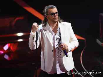 "Ma ha bestemmiato?". Si scatenano le ipotesi sulle parole di Grignani