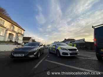 Pembroke Road Erith shooting: Pictures from the scene