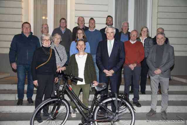 Martine Noppe wint fietsquiz Provincie West-Vlaanderen