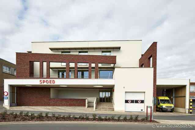 Man die vriend en dokter neerstak in ziekenhuis blijft in de cel: “Hij is geen crimineel, hij had waarschijnlijk een angstpsychose”