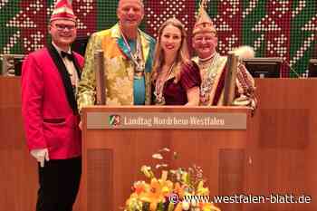 Narren aus Brakel besuchen den Landtag