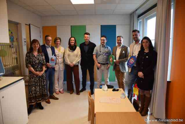 Serviceclubs schenken infuushoezen aan kinderafdeling az Sint-Blasius