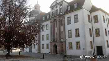 Landratsamt Eisenberg: Einlass nur nach Klingeln