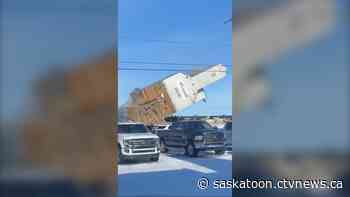 Video shows moment grain elevator was brought down in Wilkie, Sask.