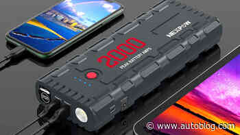 This NEXPOW car jump starter is 30% off today