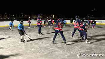 Youth hockey event at Wascana Lake gets crashed by the Regina Pats