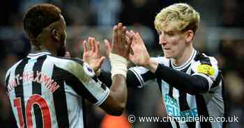 Eddie Howe urged to make system change as Newcastle supporters make Gordon and Saint-Maximin call