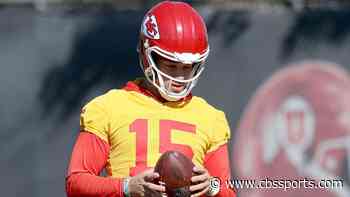 Patrick Mahomes injury update: Chiefs owner doubts QB's ankle will be '100 percent' for Super Bowl vs. Eagles