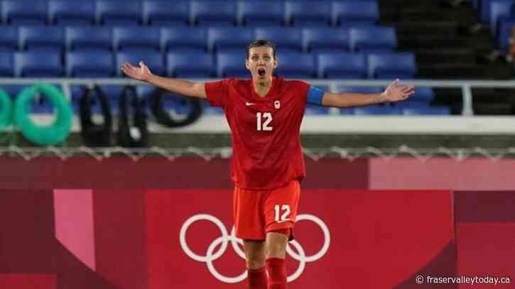 Canadian women end strike over threat of legal action from Canada Soccer