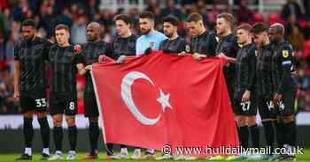 Poignant show of support as Aaron Connolly shows his Hull City fire