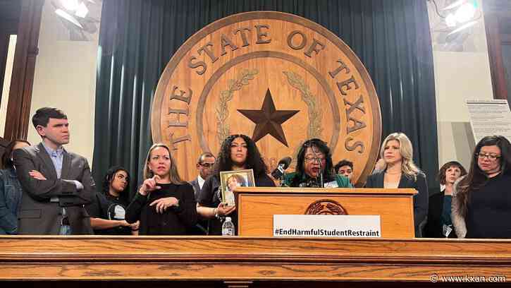 Texas bill would ban schools from restraining students on the ground